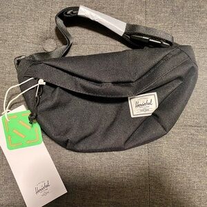 Herschel Supply Company Black Belt Bag/Fanny Pack -NWT